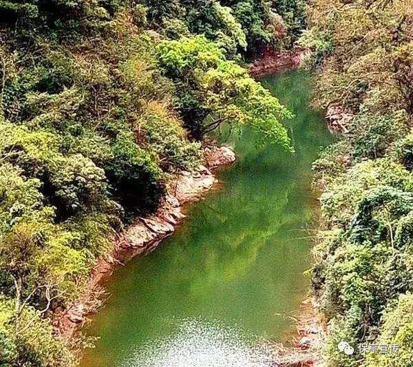 德惠市公安局:交管大队走访约谈高风险运输企业,夯实安全基础