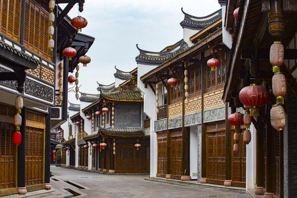 江苏印发指导清单为企业经营活动设“红绿灯”